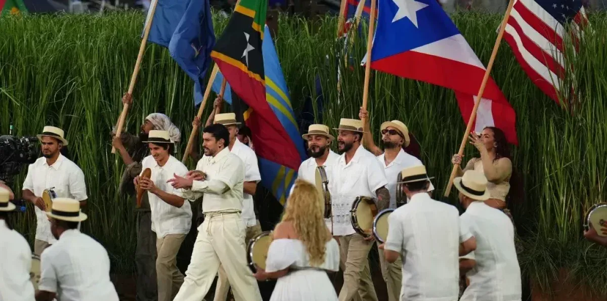“God bless America”: por qué el show de medio tiempo de Bad Bunny resonó más allá de EEUU