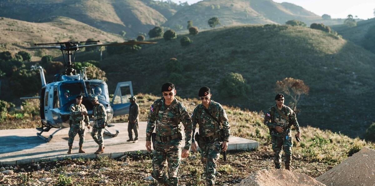 Comandante del Ejército evalúa el dispositivo de seguridad en Independencia y Elías Piña