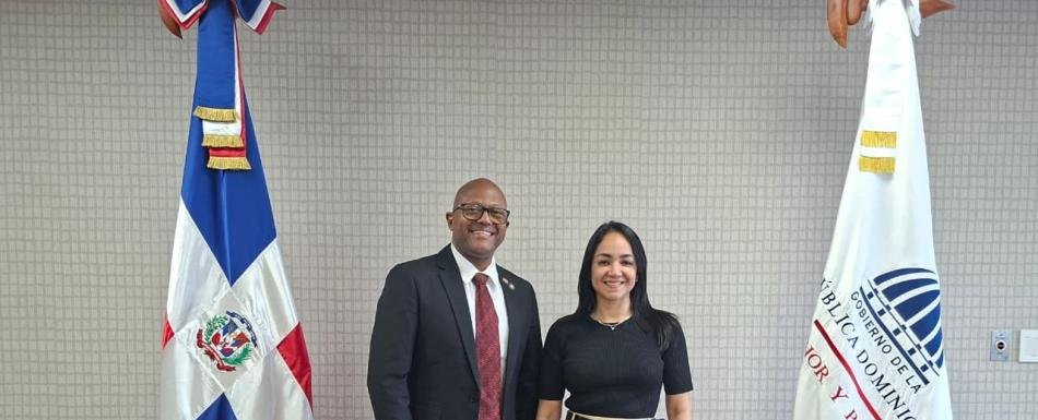 Médicos suspenden marcha tras reunión con Faride Raful