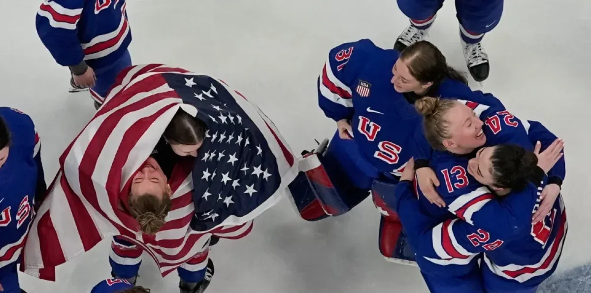Equipo femenino EE.UU ganador de la medalla de oro rechaza la invitación de Trump