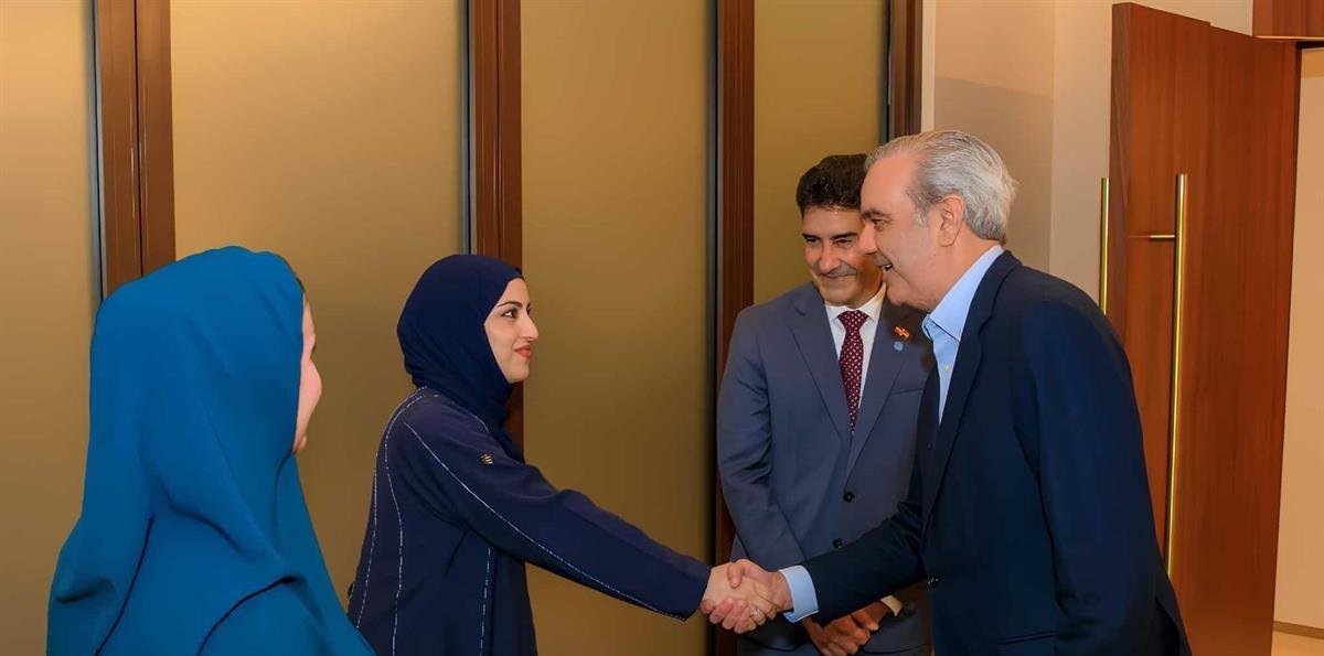 Luis Abinader llega a Dubái para participar en la Cumbre Mundial de Gobiernos 2026