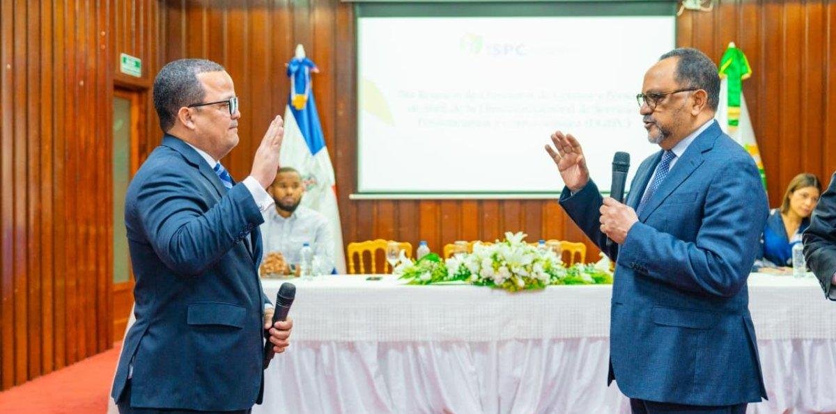 Designan al maestro Jaime Francisco Rodríguez rector del Iseepenc