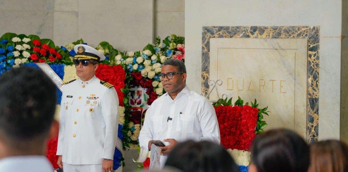 Robert Polanco resalta compromiso del Gobierno con la soberanía, libertad e Independencia Nacional