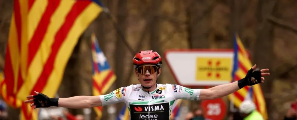 Vingegaard gana la penúltima etapa en Cataluña y acaricia el título