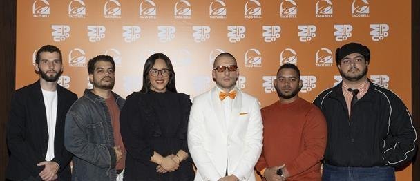 Frooby celebra el estreno de la tercera temporada de "Me Pasé Un Día Con" en el cine