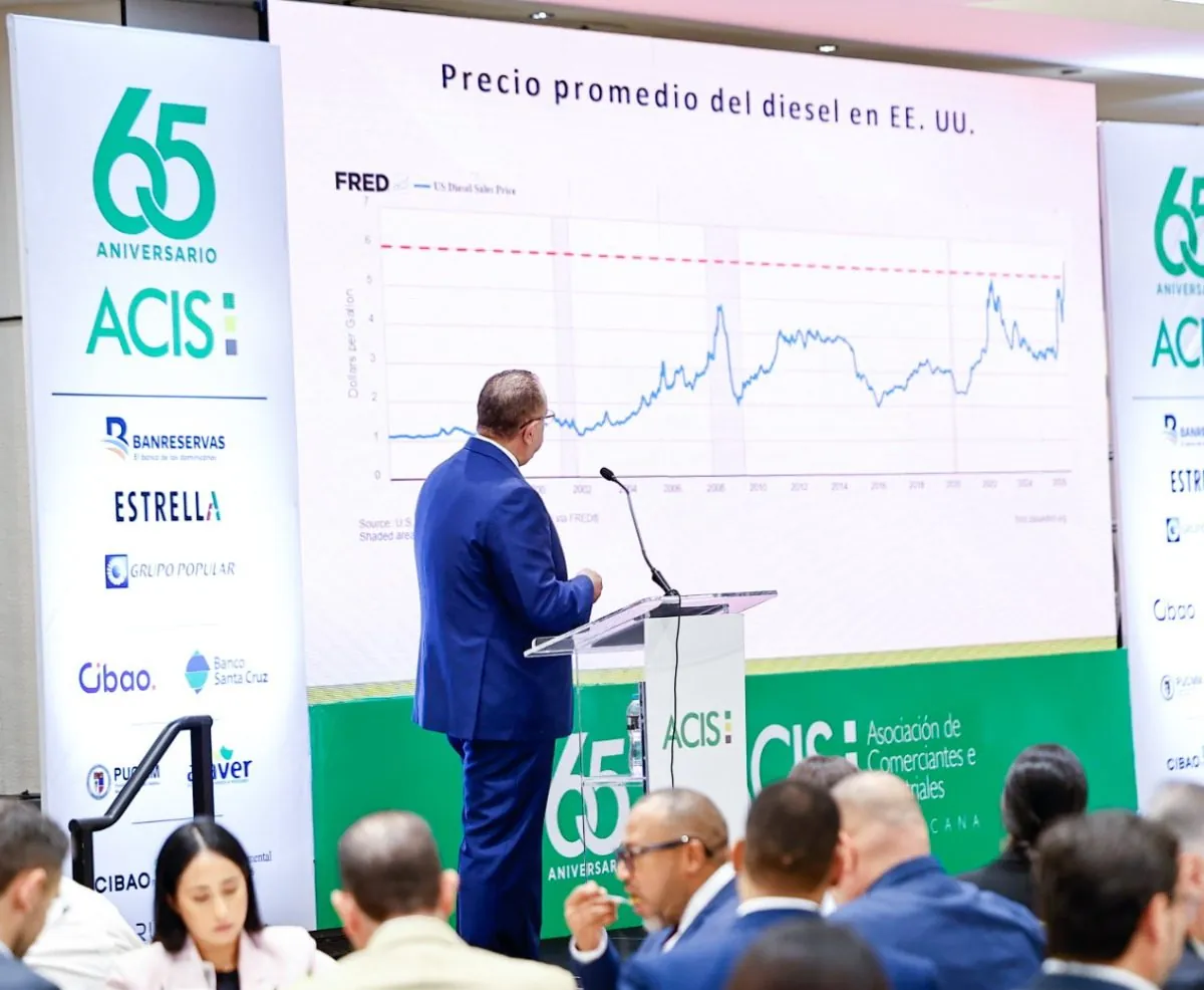 Ministro de Hacienda advierte que alza del diesel elevarìa a RD$50,000 millones el subsidio a combustibles