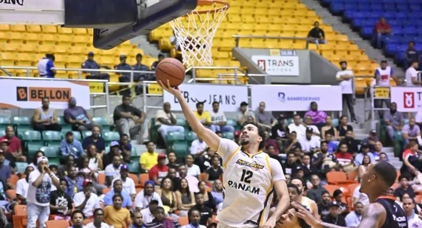 Metros derrotan a Titanes y establecen liderato en la LNB