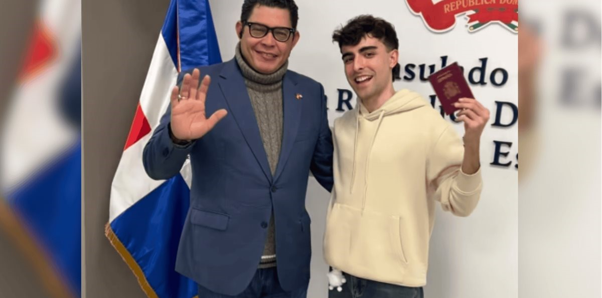 Influencer español destaca la modernización del Consulado Dominicano en Madrid