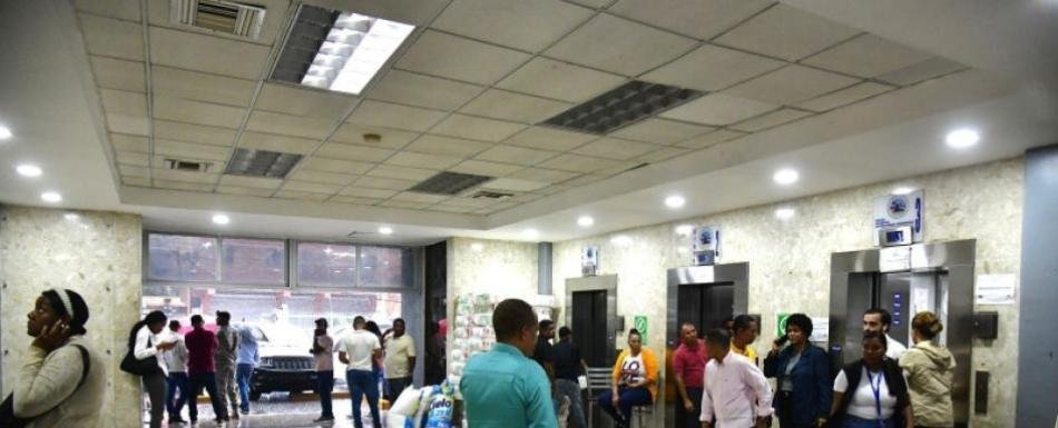 Empresarios ven reto está en más productividad, en vez de reducir la jornada