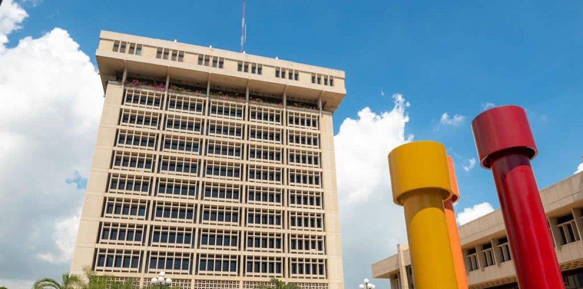 Banco Central dice tasa sigue en 5.25 %