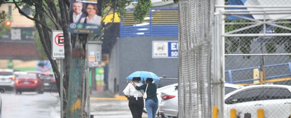 Pronostican aguaceros con tronadas en la tarde por incidencia de vaguada