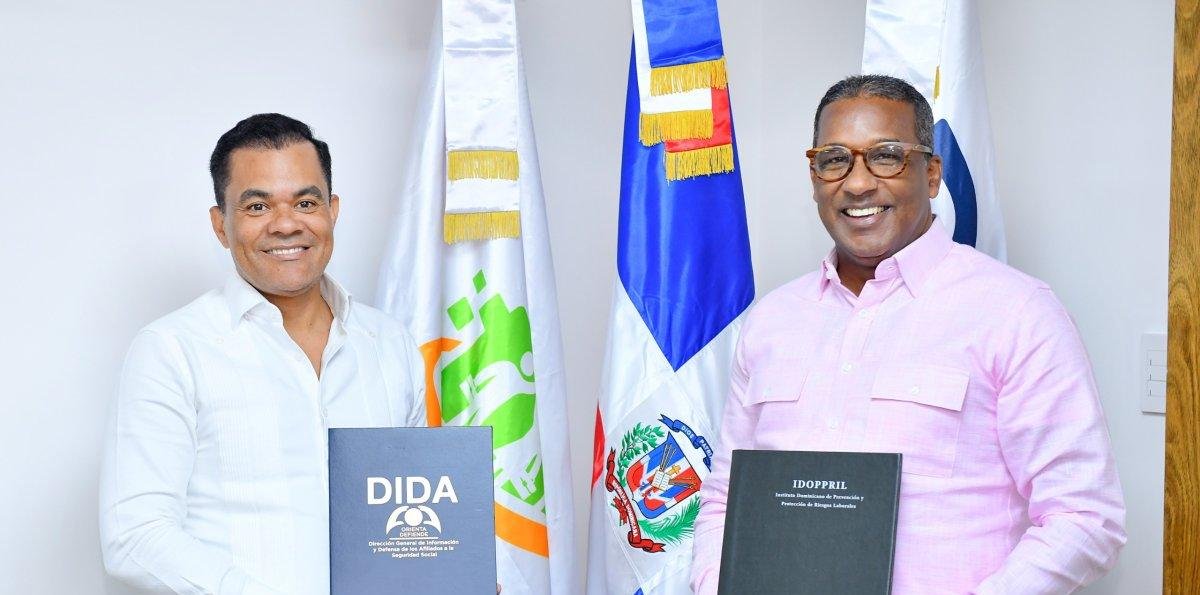 Firman acuerdo para fortalecer derechos de los trabajadores y la eficiencia del SDSS