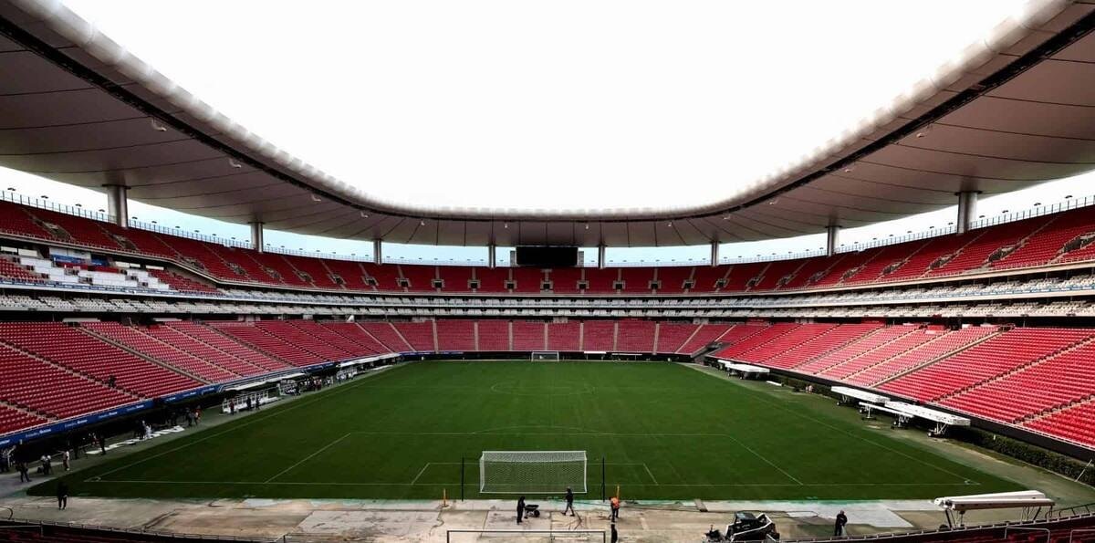 Suspenden tres partidos de fútbol en México por violencia tras muerte de narcotraficante