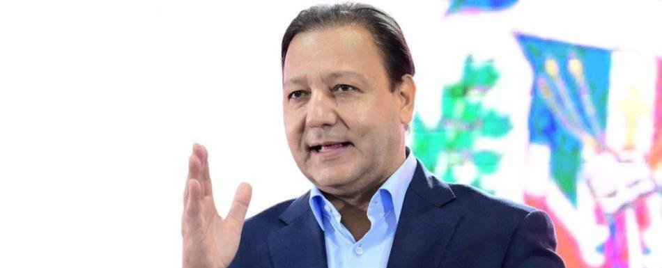 Abel Martínez decide no ser parte de “consulta” del PLD