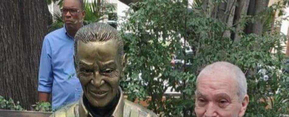 Fallece escritor ocoeño Willian Mejía