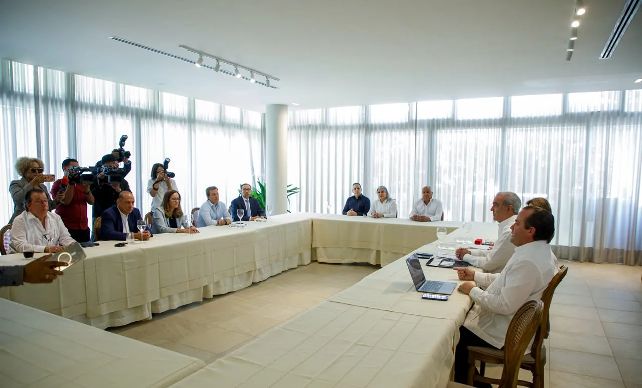 Presidente anuncia RD$10,700 millones para obras en el Cibao