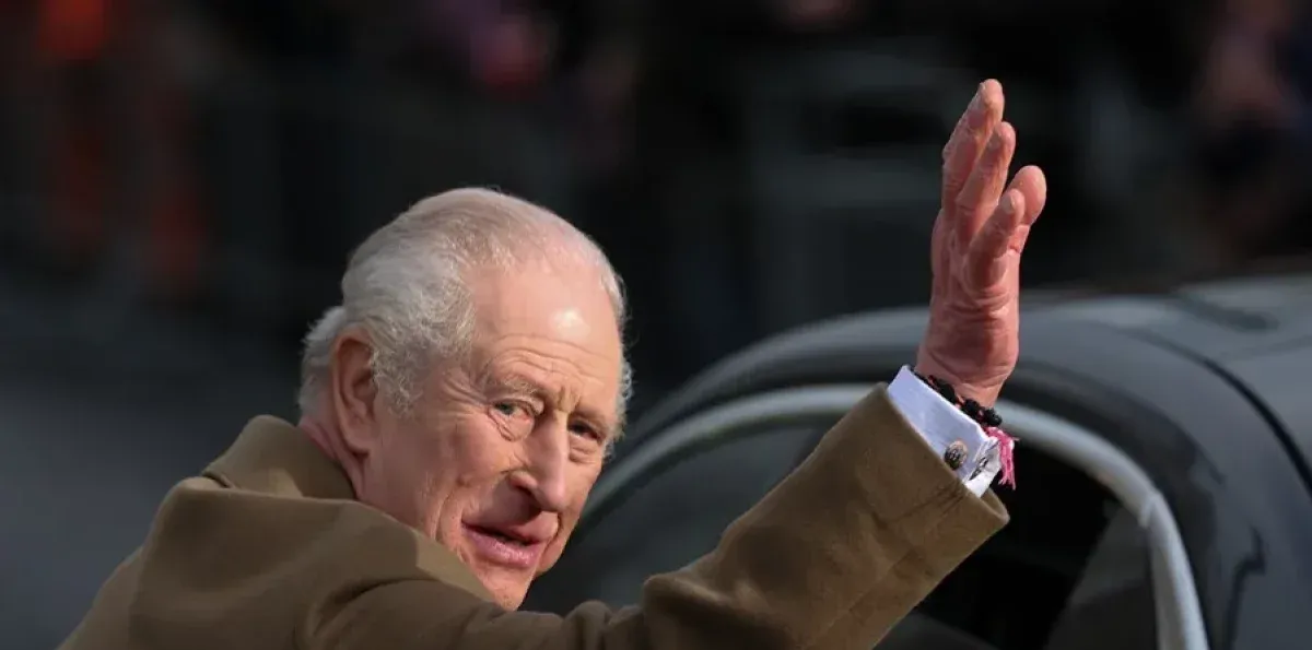 Caso Epstein sacude la realeza: Rey Carlos III habla tras la detención de su hermano