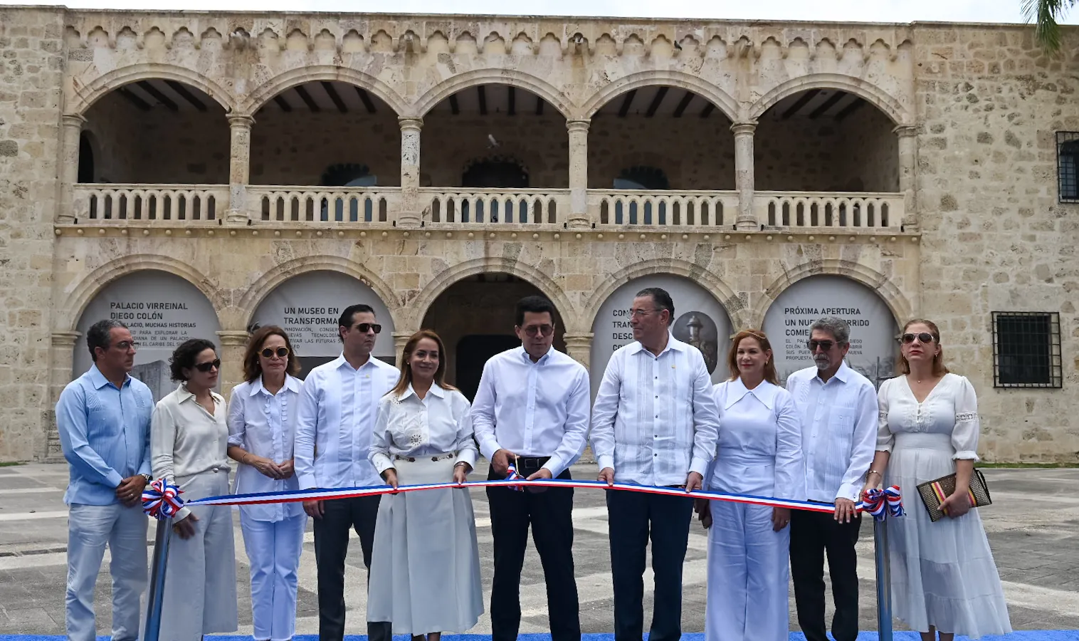 Turismo entrega remozado el Alcázar; inicia alumbrado zona
