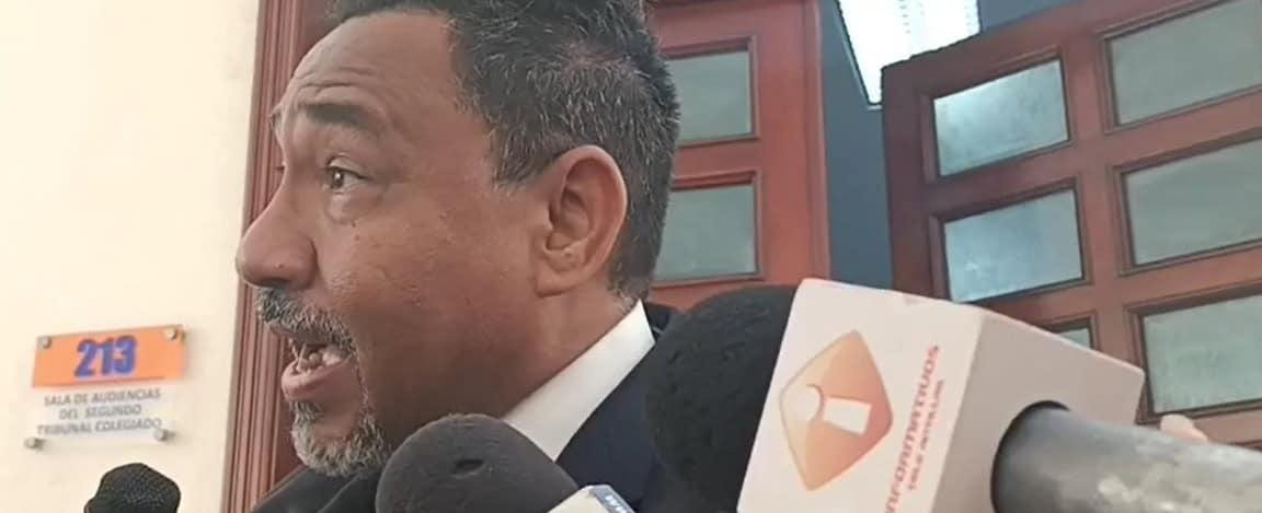 Defensa de imputado en caso Jean Alain acusa al MP de "mentir sobre tácticas dilatorias"