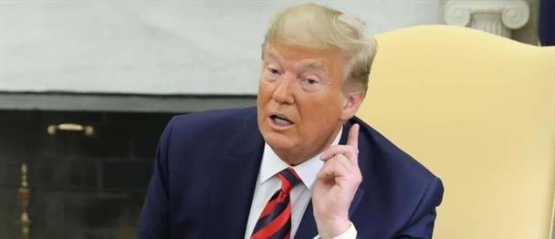 Donald Trump amenaza a Canadá con un arancel del 100 % si firma un acuerdo comercial con China