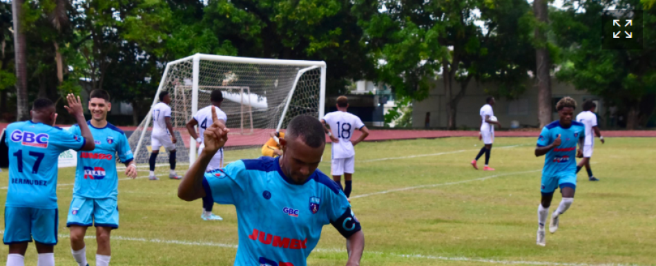 Salcedo tendría cancha mundialista