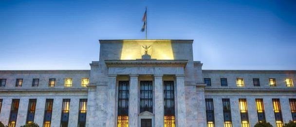 La Reserva Federal de EE. UU. se reúne sin perspectivas de recortes