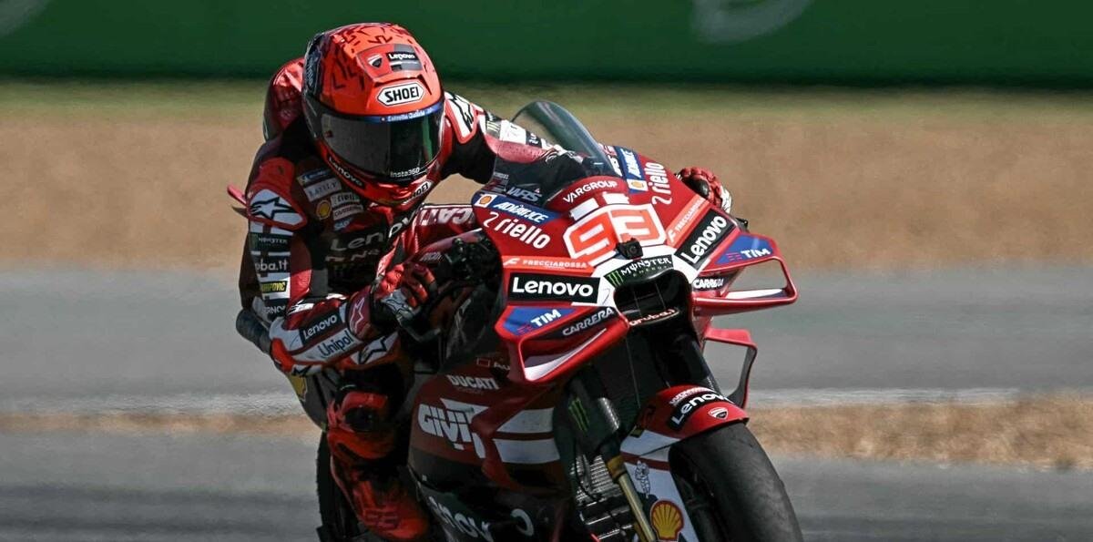 El italiano Bezecchi gana GP de Tailandia de MotoGP, Marc Márquez se retira