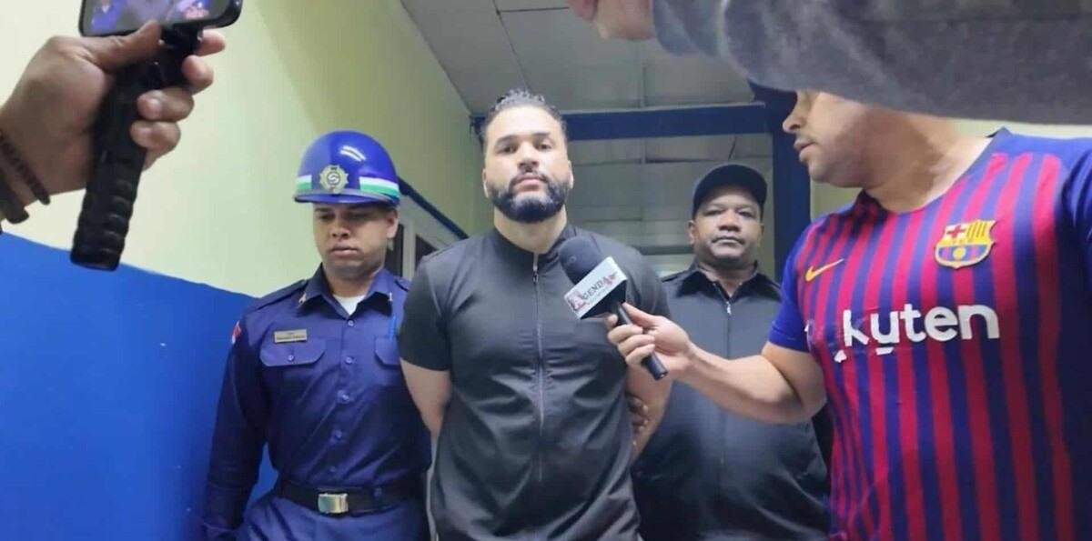 Médico apresado por acusación de agresión sexual cuenta su versión