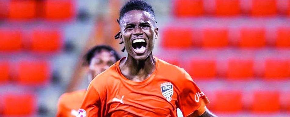 El Cibao FC versus Moca en el gran clásico