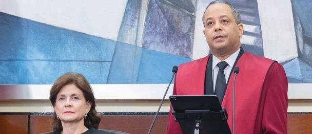 Presidente del TC regaña al Ministerio Público por continuar con los motes en expedientes