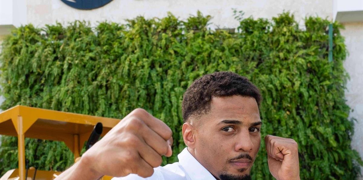 Grupo Puntacana respalda al boxeador olímpico Junior Alcántara