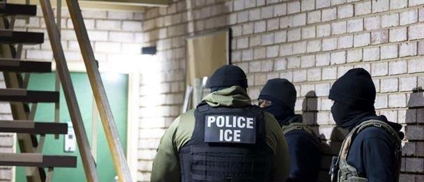 Cuatro estudiantes, dos de ellos de 5 y 10 años, son detenidos en redadas ICE en Minnesota