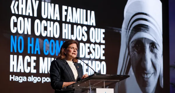 Raquel Peña destaca caída de la pobreza en República Dominicana