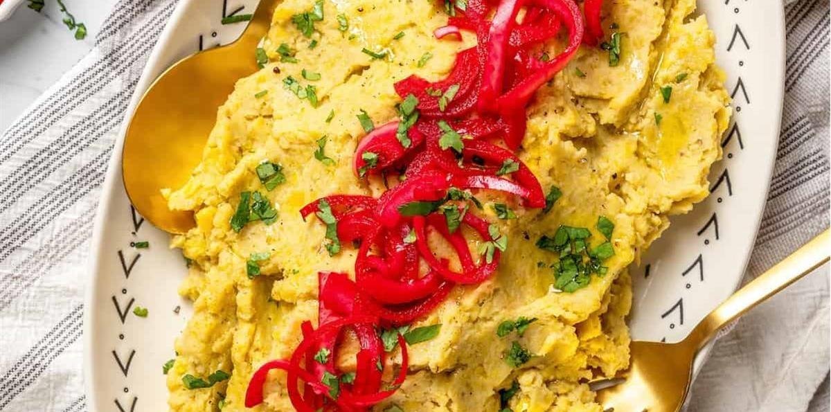Día del Mangú ¿cuál es tu acompañamiento preferido: salami, los tres golpes y carne guisada?