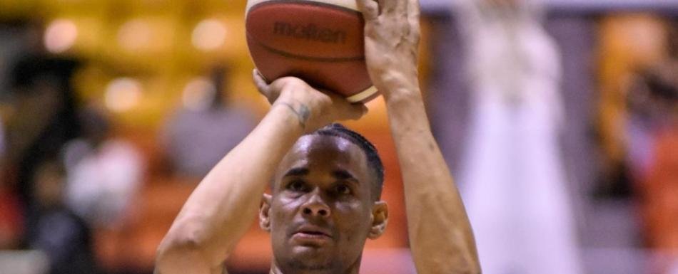 Pueblo Nuevo se impone en el tiempo extra al GUG en el Superior de Santiago