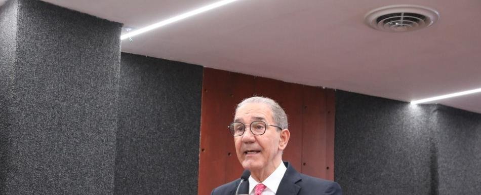 Mescyt exhorta a los jóvenes a postularse en la convocatoria de becas internacionales 2026