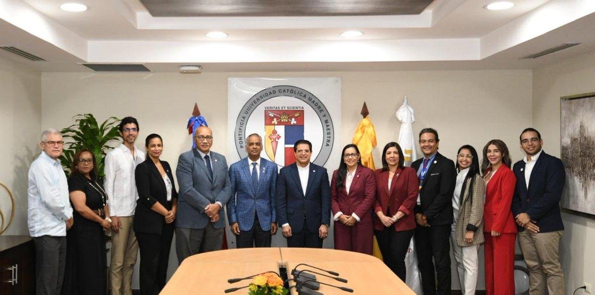 Nuevo diplomado: herramientas para contar historias del sector minero en RD