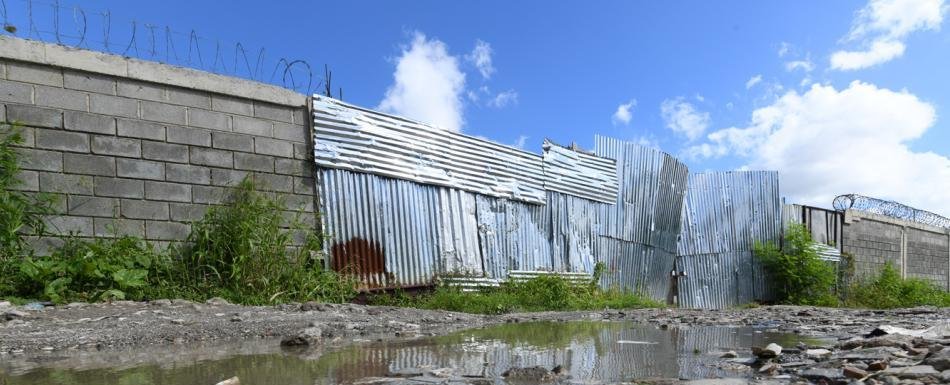 Plantel escolar lleva 13 años esperando ser terminado en Cancino Adentro